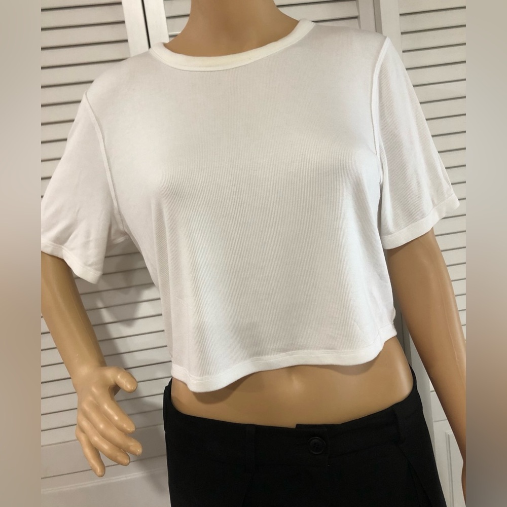 lululemon athletica White Ribbed Cropped Crewneck Top